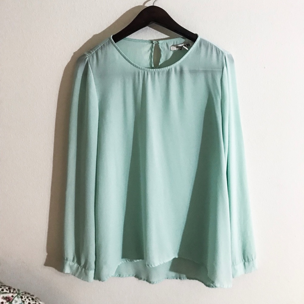 Flounce Knit Long Sleeve Blouse